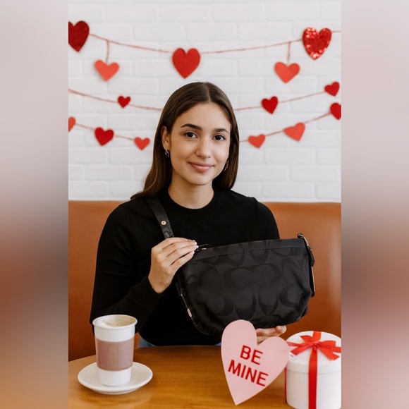 COACH Satchel Black circa 2014 ** Pristine condition** - Picture 6 of 7